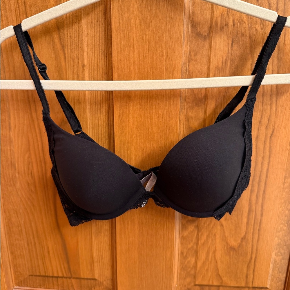 Victoria's Secret Dream Angels Push-up Black Lace Bra